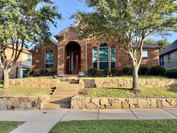 404 Castle Street, DeSoto, TX 75115