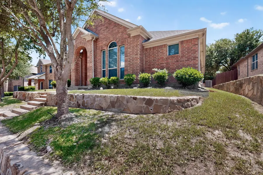 404 Castle Street, Desoto, TX 75115 - #2