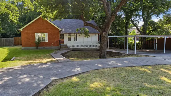 1406 S Elm Street, Weatherford, TX 76086