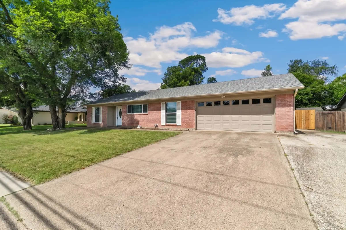 909 N Dove Road, Grapevine, TX 76051 - #1