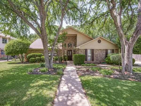 29 Creekmere Drive, Trophy Club, TX 76262