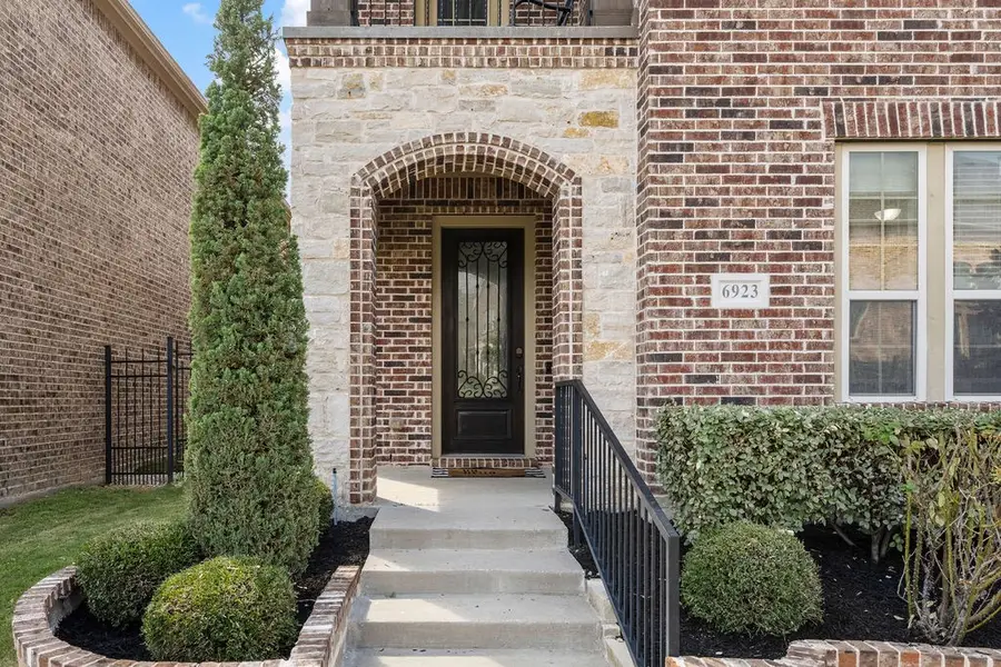 6923 Birch Creek Drive, Irving, TX 75063 - #2