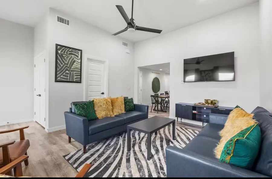 506 W Owing Street, Denison, TX 75020 - #3