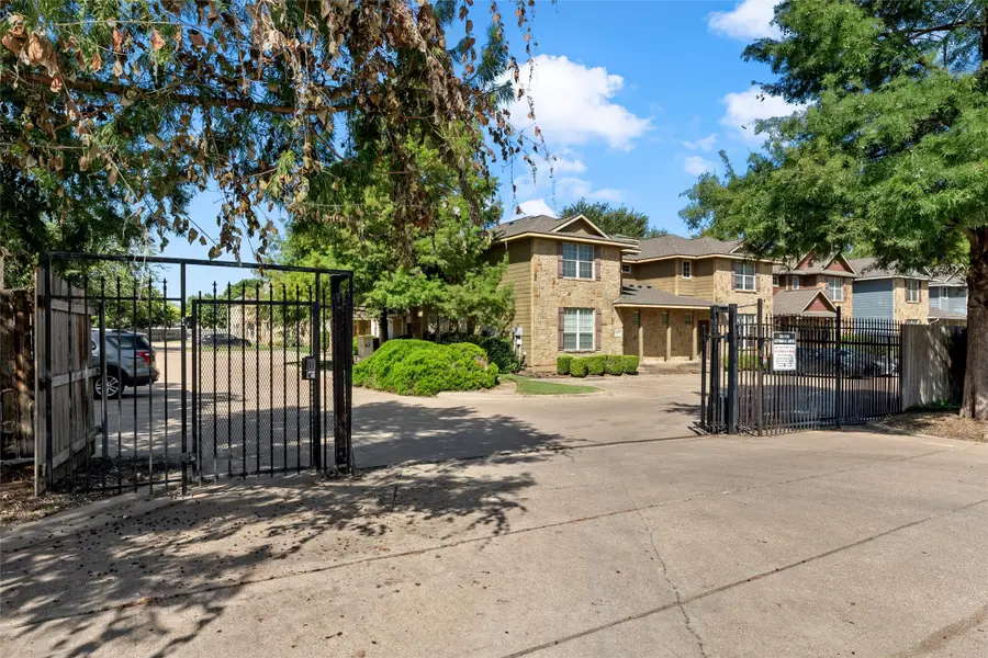 2513 S 2nd Street, Waco, TX 76706 - #3
