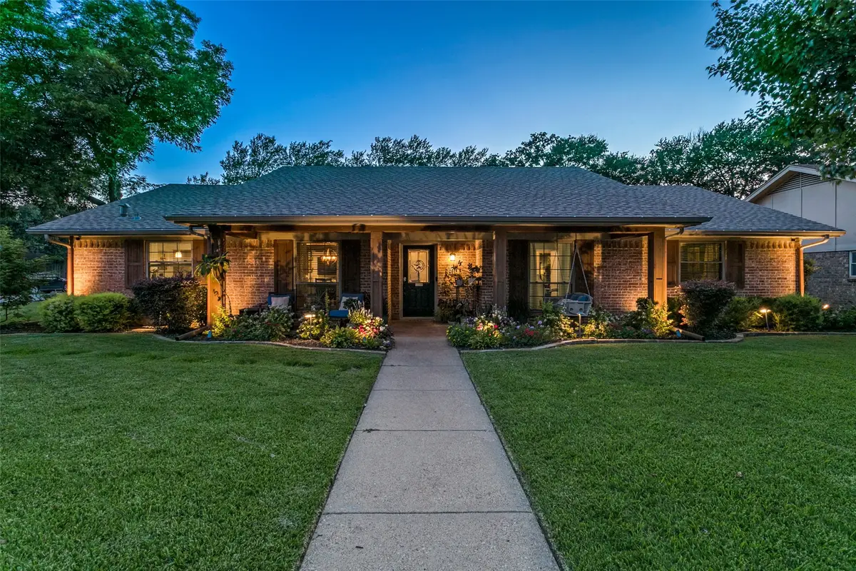 2845 Autumn Drive, Hurst, TX 76054 - #1