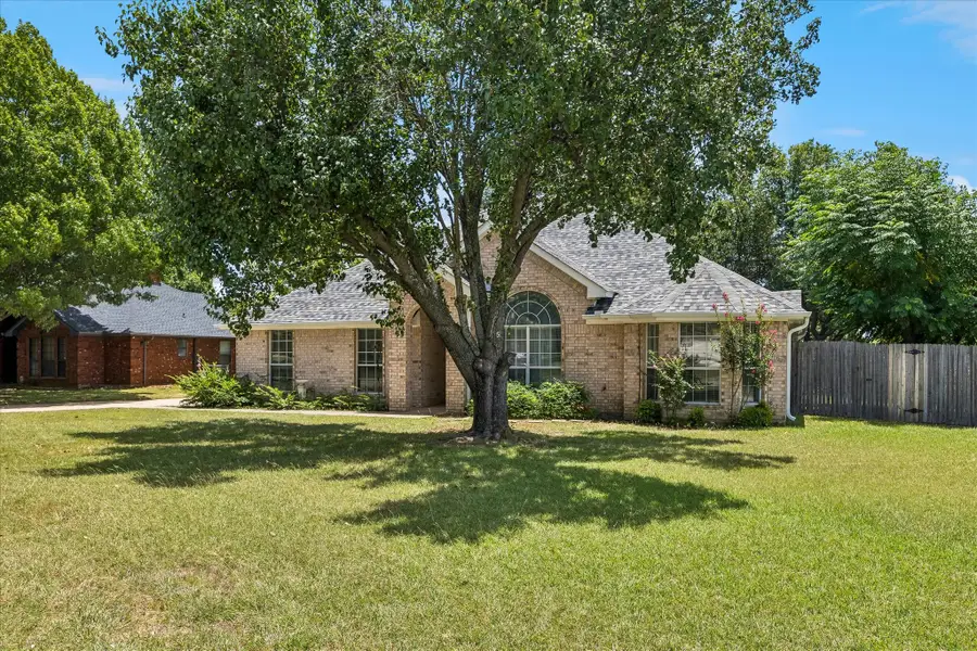 433 Sherwood Court, Burleson, TX 76028 - #2