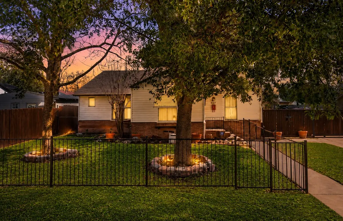 4807 Penrose Avenue, Fort Worth, TX 76116 - #1