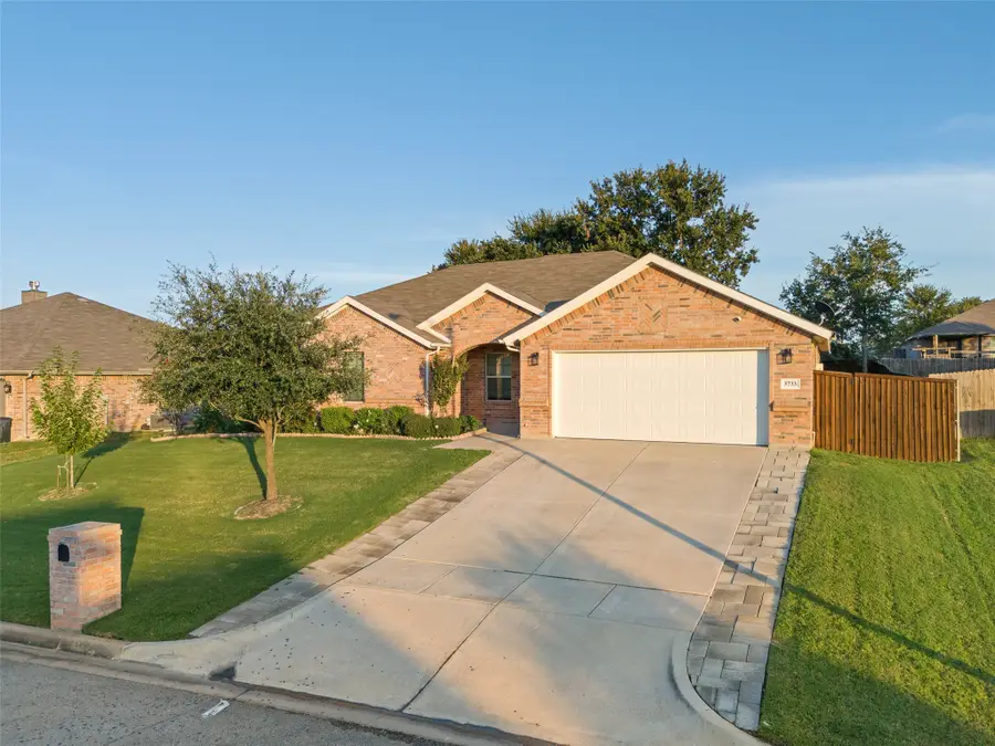 3733 Cecelia Lane, Forest Hill, TX 76140 - #2