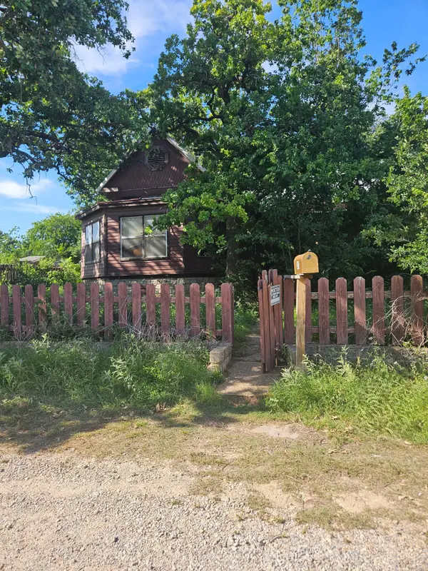 301 W Boynton, Hamilton, TX 76531