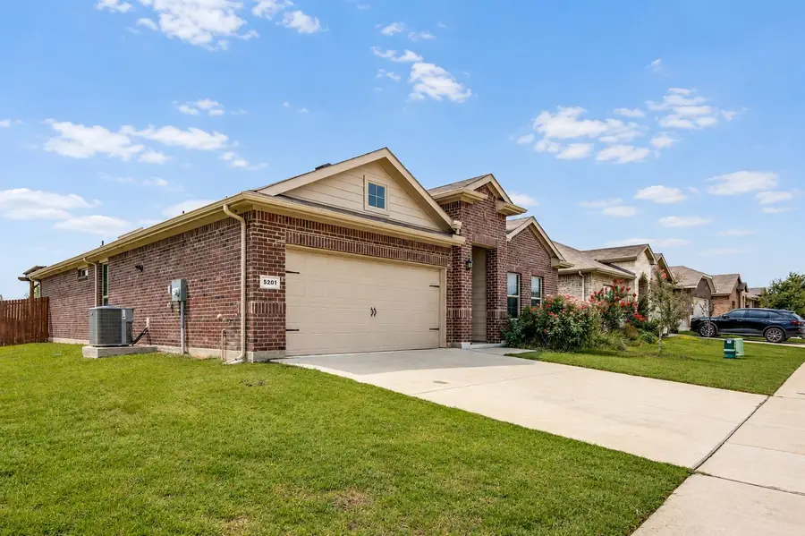 5201 Blue Night Drive, Fort Worth, TX 76179 - #2