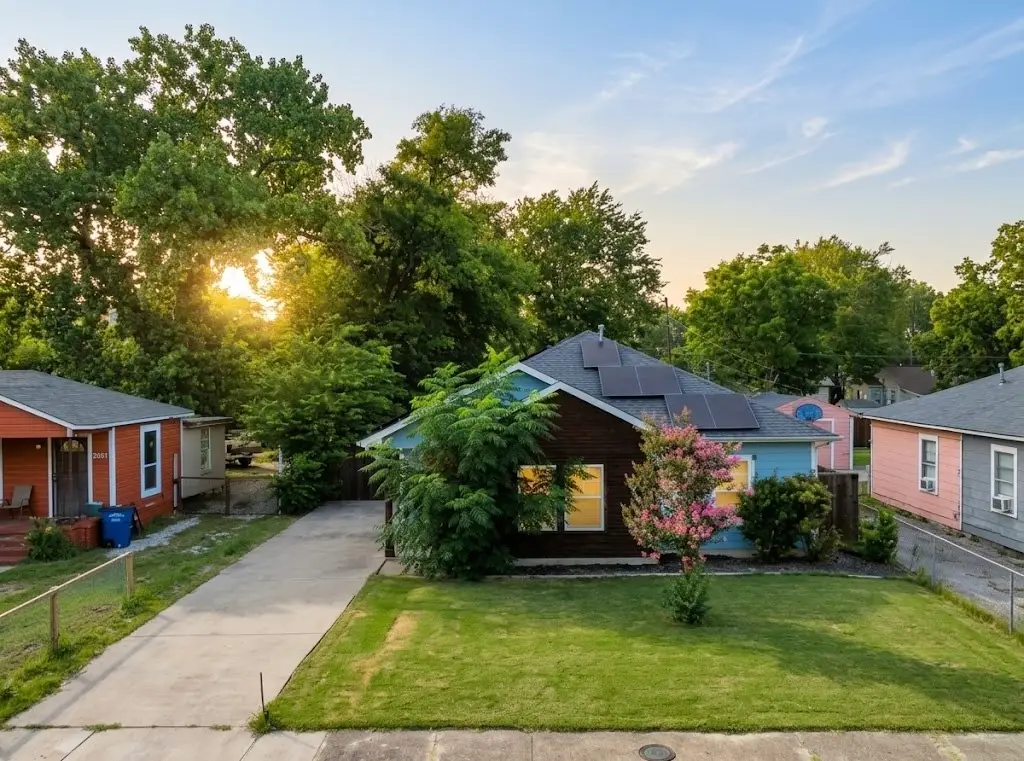 2655 Jennings Avenue, Dallas, TX 75216 - #1