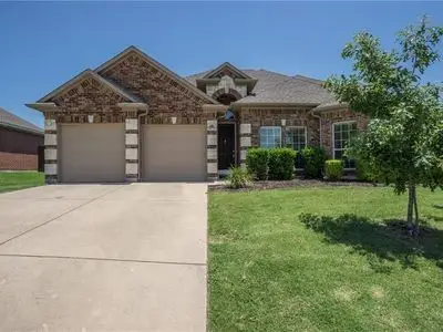 2912 Crystal Way, Grand Prairie, TX 75052 - #1