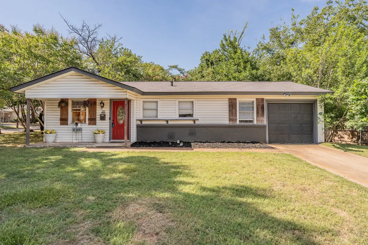 1904 Friar Tuck Drive, Arlington, TX 76013 - #1