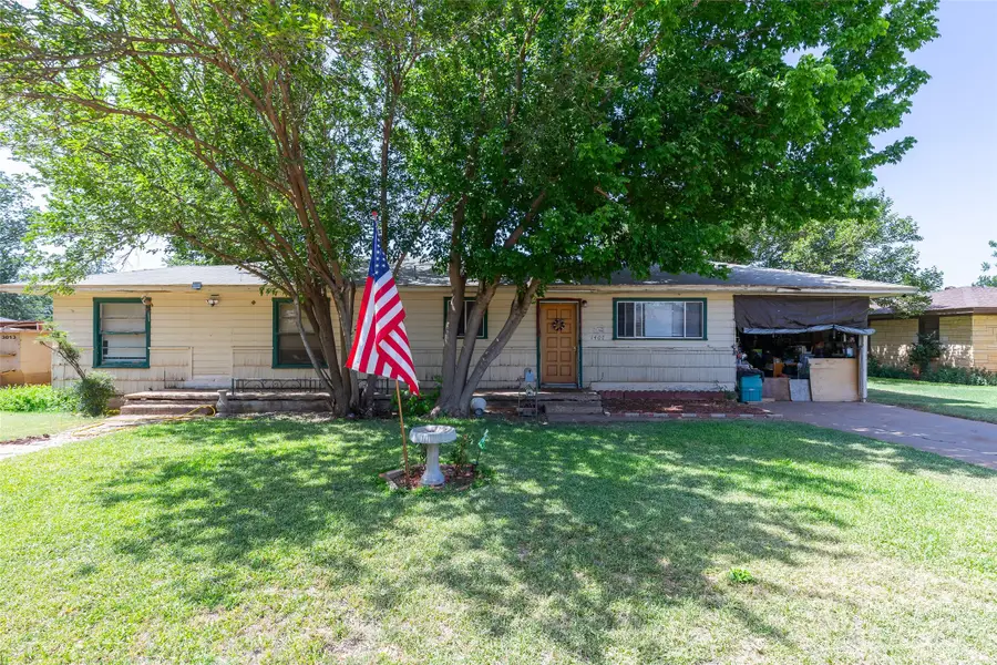 1407 Herring, Merkel, TX 79536 - #2