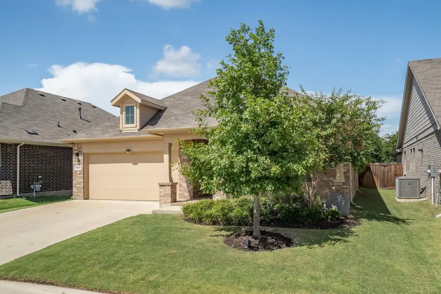 5525 Round Hill Road, Denton, TX 76210 - #2