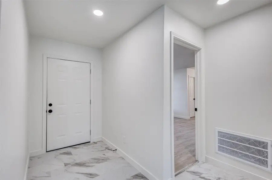 2437 Trenton Circle, Mesquite, TX 75150 - #3