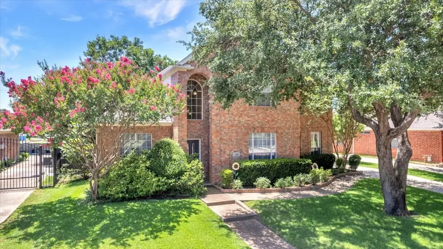 1300 Yellowstone Lane, Carrollton, TX 75006 - #3