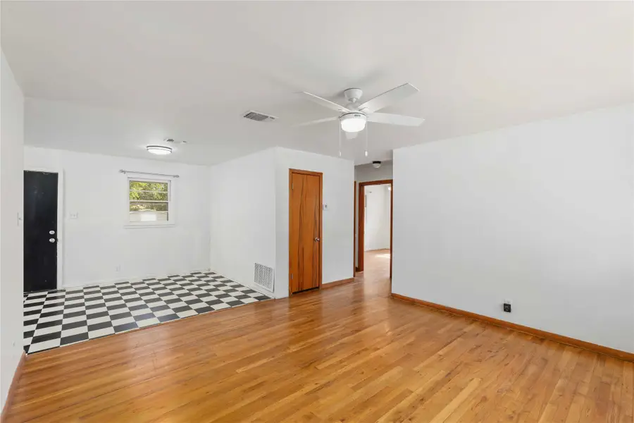 615 E 10th Street, Coleman, TX 76834 - #2