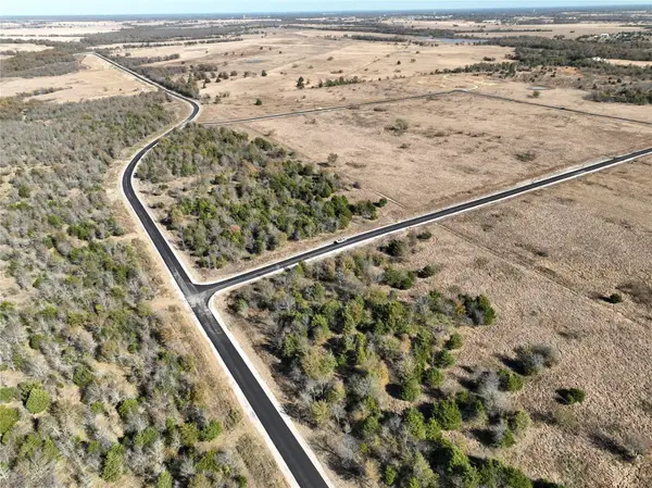 000 Channing Lane, Wills Point, TX 75169