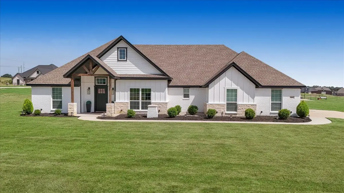 1005 Paradise Parkway, Poolville, TX 76487 - #1