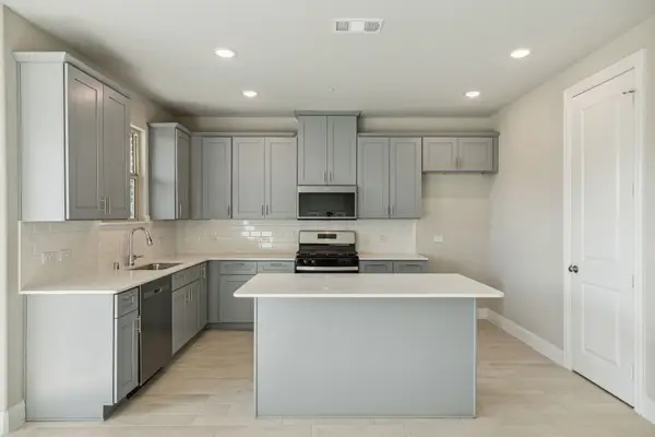625 Hutchinson Lane, Lewisville, TX 75077