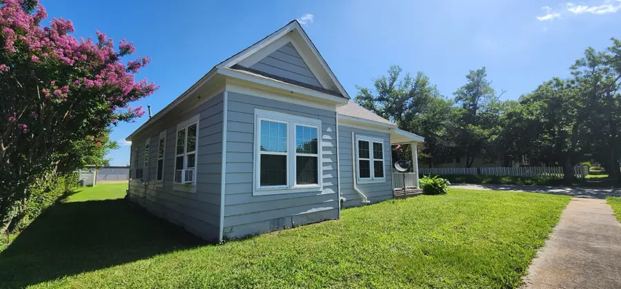 108 S Bonham Street, Mexia, TX 76667 - #3
