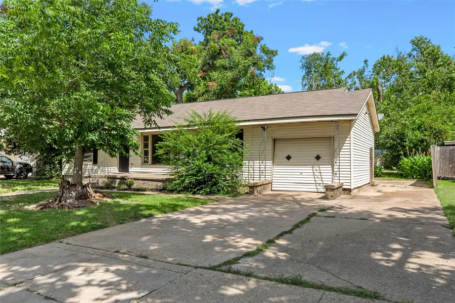 4701 Erath Street, Waco, TX 76710 - #2