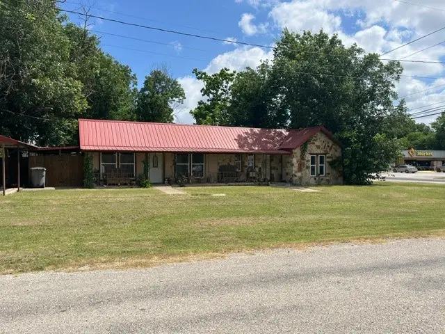 208 E 3rd Street, Hico, TX 76457 - #1
