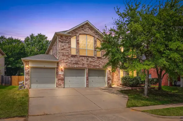 7833 Harvest Hill Road, North Richland Hills, TX 76182