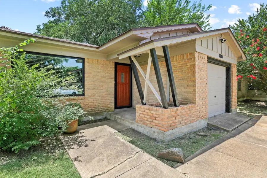 1704 W Birge Street, Sherman, TX 75092 - #2