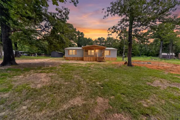 180 An County Road 4251, Palestine, TX 75803