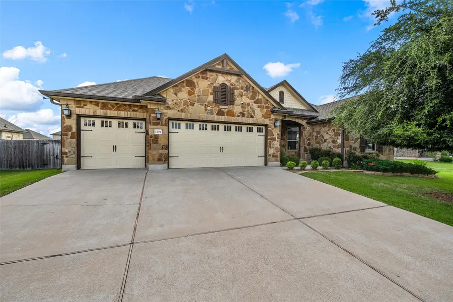 1201 Drummond Circle, Woodway, TX 76712 - #2