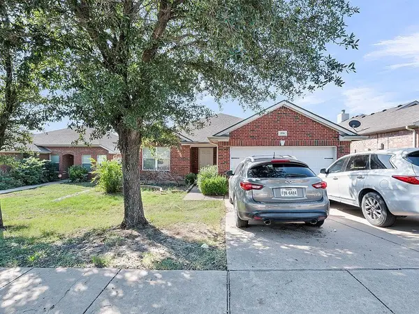 3736 Jade Street, Fort Worth, TX 76244