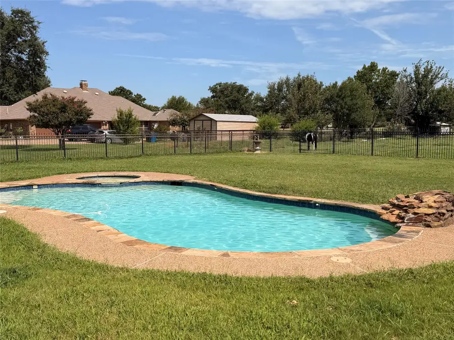 613 E Tripp Road, Sunnyvale, TX 75182 - #2