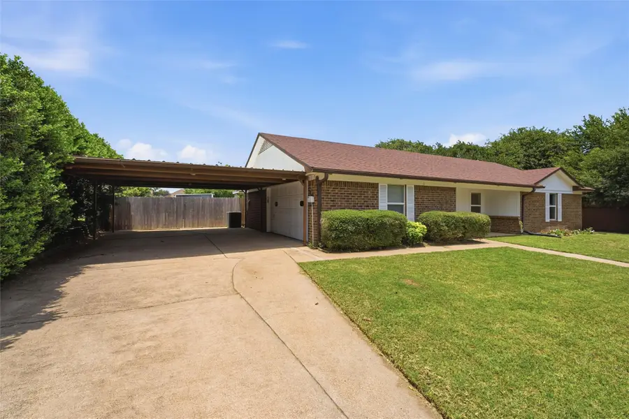 308 Oakwood Lane, Hewitt, TX 76643 - #2