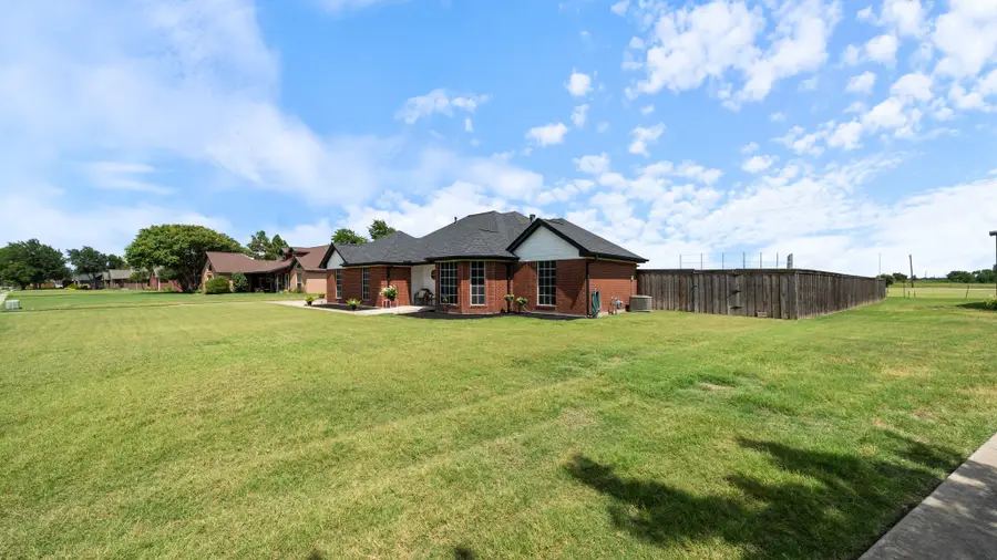 208 Country View Lane, Crandall, TX 75114 - #2