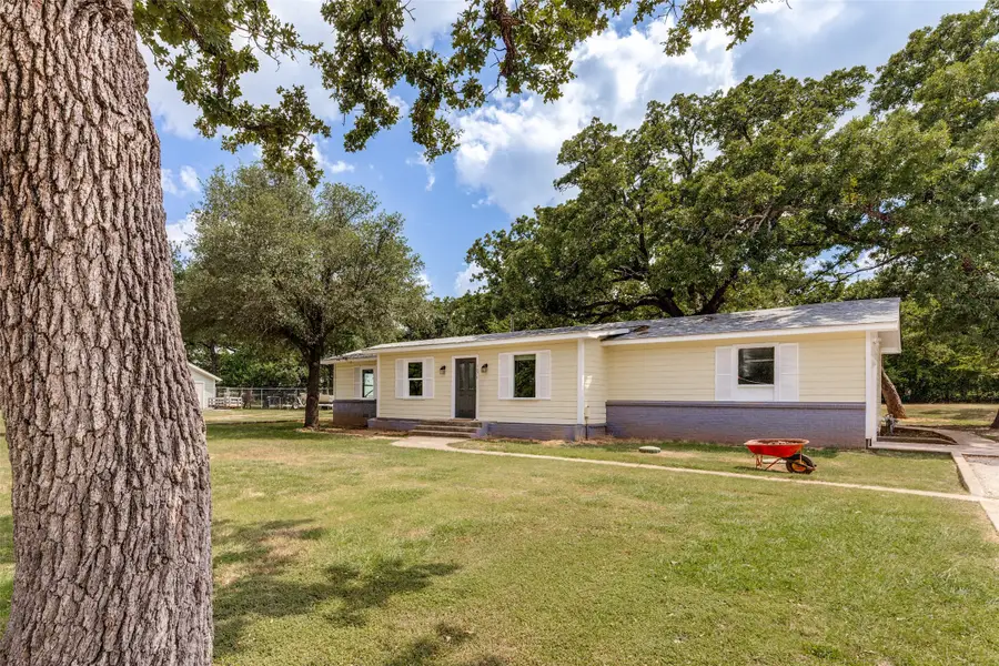 3074 W Highway 114, Paradise, TX 76073 - #2