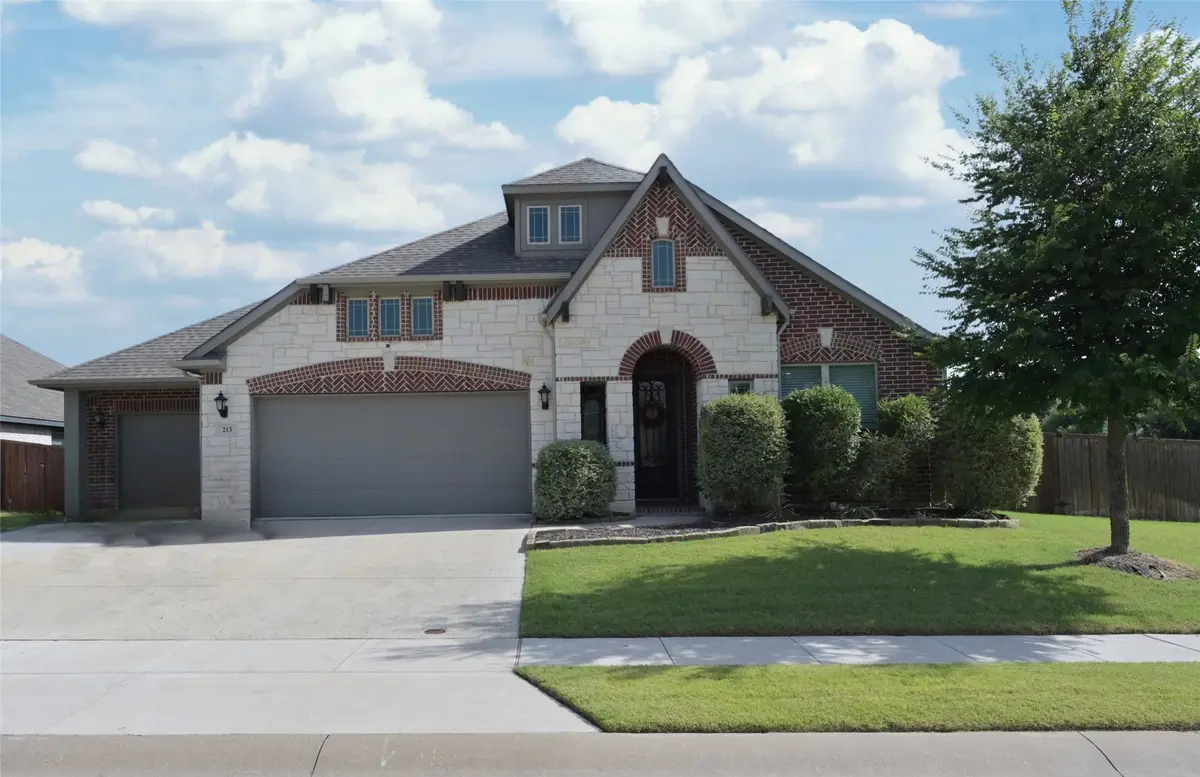 213 Oakcrest Drive, Justin, TX 76247 - #1