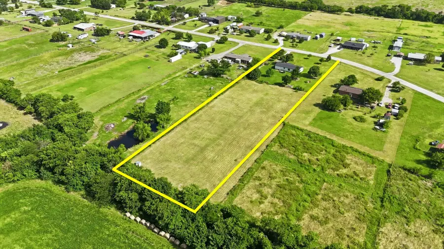 5894 Stone Creek Drive, Sanger, TX 76266 - #3