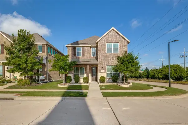 301 Kennewick Drive, Garland, TX 75044