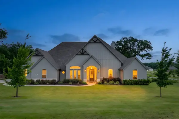 947 Silverleaf Drive, Weatherford, TX 76085