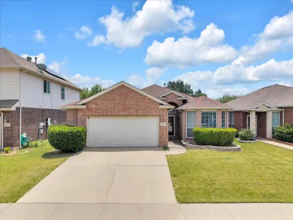 2632 Silver Hill Drive, Fort Worth, TX 76131