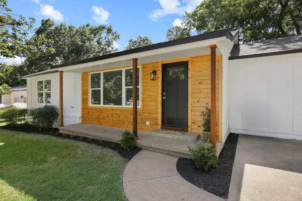 709 Lipscomb Street, Bonham, TX 75418