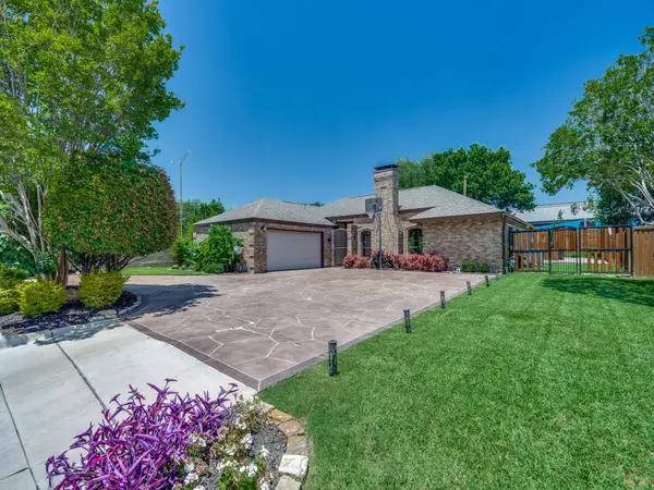 18636 Crownover Court, Dallas, TX 75252