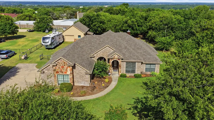 153 Sandstone Lane, Weatherford, TX 76085 - #2