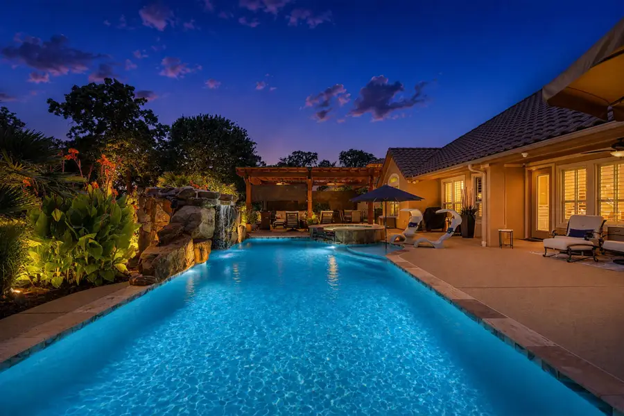 1104 Catalina Bay Boulevard, Granbury, TX 76048 - #2