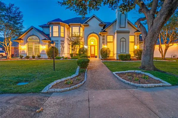 17919 Castle Bend Drive, Dallas, TX 75287