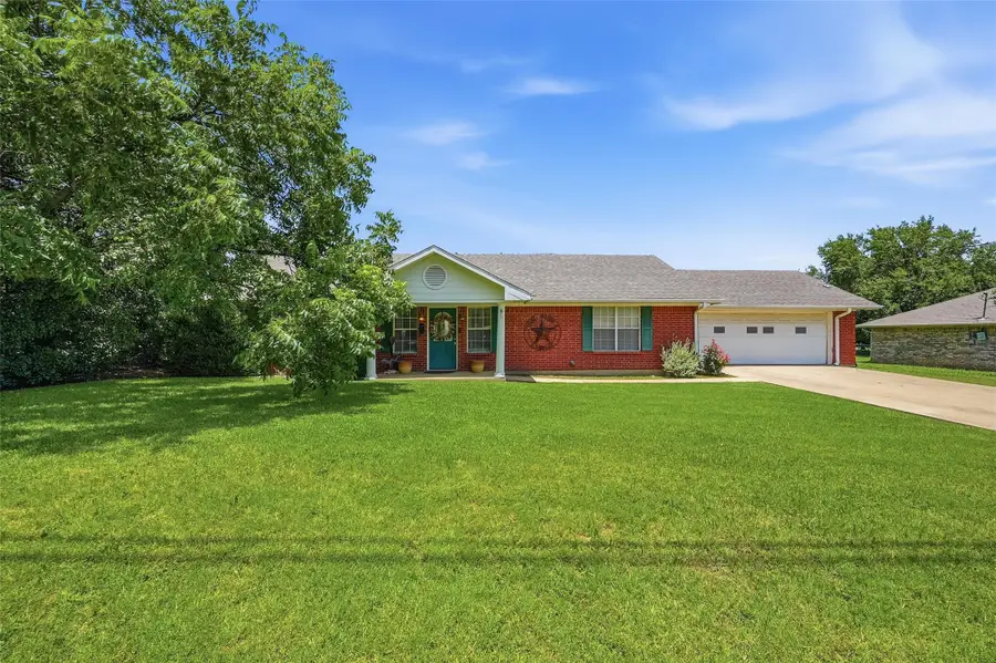 205 3rd Street, Whitesboro, TX 76273 - #2
