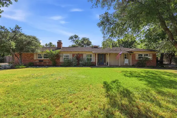 103 Paint Brush Road, Lakeside, TX 76108