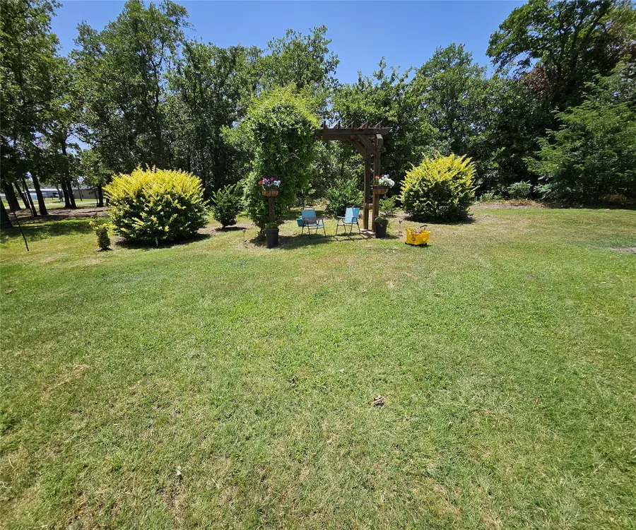 125 Brady Coleman Lane, Springtown, TX 76082 - #2